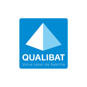 Logo certification QUALIBAT - Qualification professionnelle des entreprises de menuiserie et bâtiment