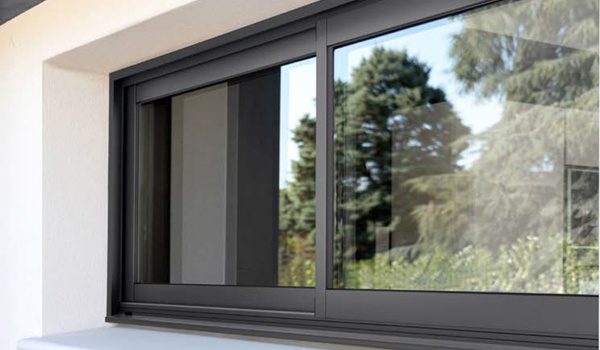 Fenêtre Aluminium à Nuillé-sur-Vicoin 53970 Installation Kalio Menuiserie