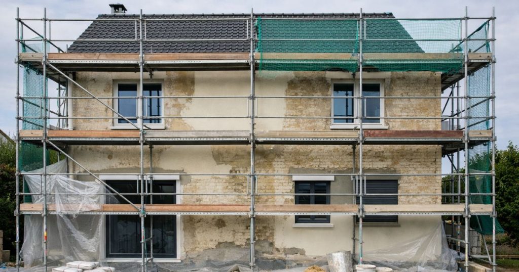 Changement de fenêtres coordonné avec un ravalement de façade sur un pavillon à Rennes par Kalio Menuiserie