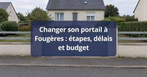Ancien portail au laquage écaillé et au vantail affaissé, avant remplacement, à Fougères