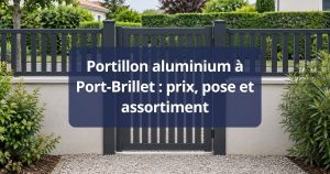 Portillon aluminium assorti au portail, ouvert de face, poignée et serrure visibles, à Port-Brillet